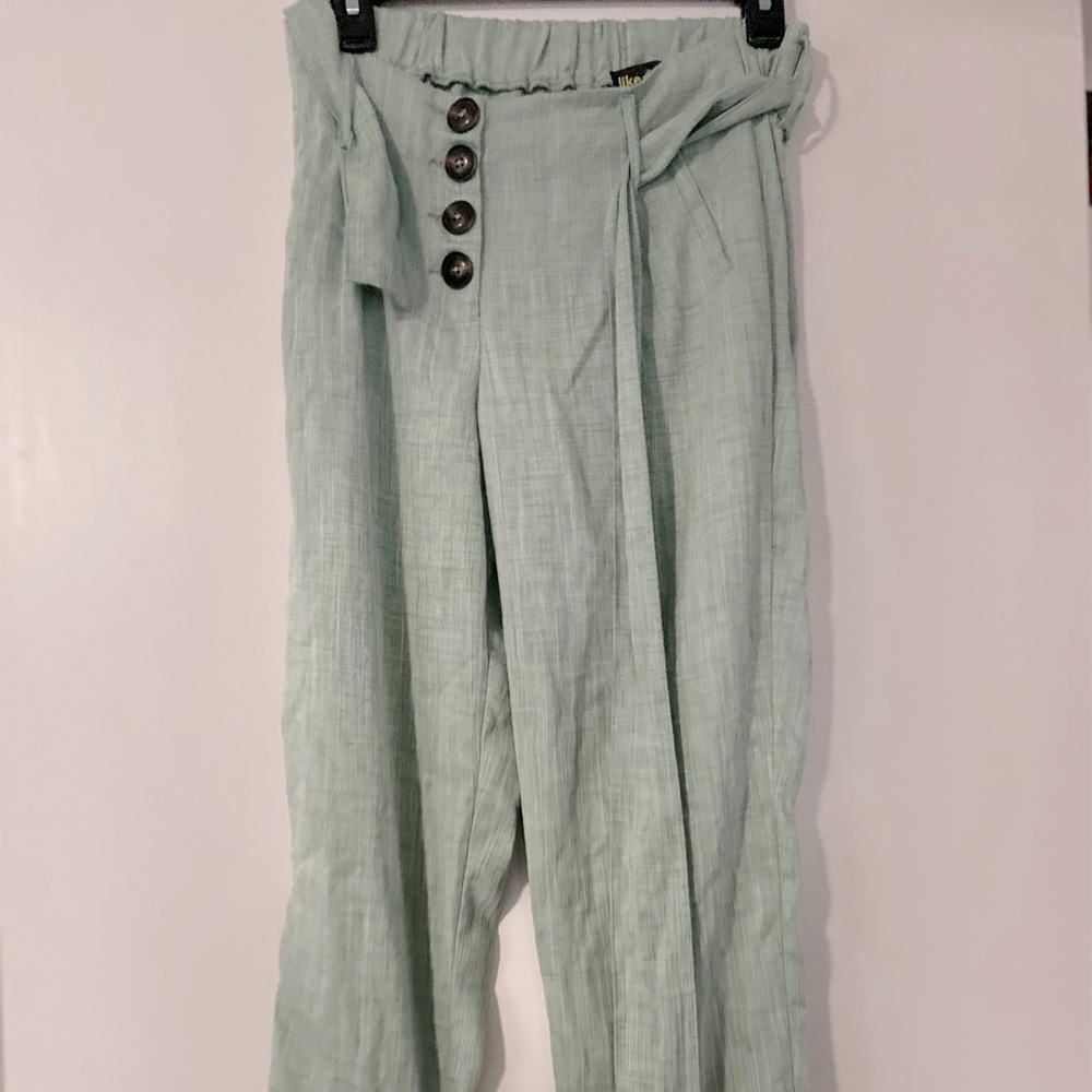 Like an angel flowy light green pants